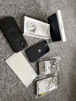 iPhone 13 - 11