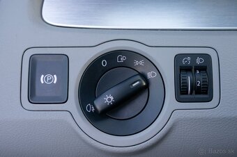 Volkswagen Passat b6 2.0 TDI Highline DSG - 11