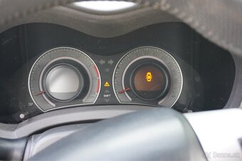 Predám Toyota Auris - 11