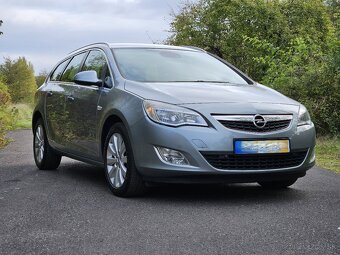 Opel Astra J 2.0 CDTI Sports tourer - 11