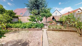 EXKLUZÍVNE V RK CASMAR – Na predaj veľmi pekný rodinný dom v - 11