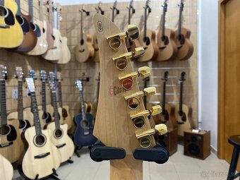 Yamaha 821D - 11