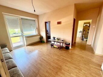 Na predaj ihneď nasťahovateľný poschodový dom Tvrdošovce - 11