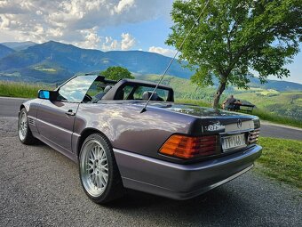 Mercedes-Benz R129 280 SL - 11
