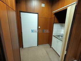MAXFIN REAL - Dvojkancelária s parkovaním v Mlynárciach - 11