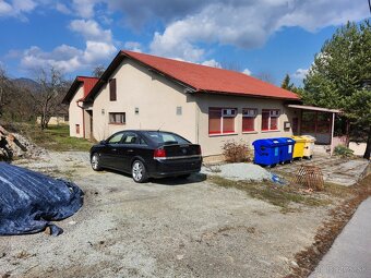 Budova- obchod-ubytovacie zariadenie-dom na predaj Trnovo - 11