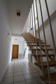 Na predaj administratívna budova v Piešťanoch - 11