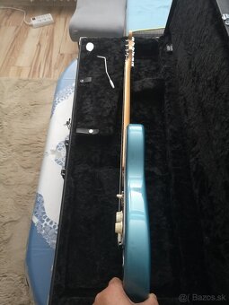Fender AM STD STRAT MN LPB W/C	04/1997 USA - 11