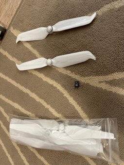 Dron DJI Phantom 4 - 11