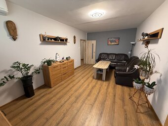 Exkluzívne APEX reality 3i. s balkónom Hollého ul., 81 m2 - 11