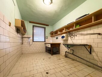 Dom na predaj v obci Skačany, vhodný aj na podnikanie - 11