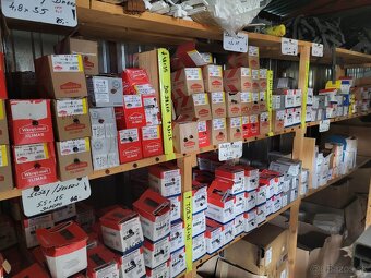 Trapezovy PlechT14 Alucink,8019Mat,9005Mat,7016Mat3009 - 11