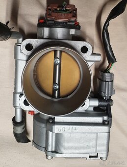 Mitsubishi carisma - 11