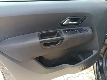 VOLKSWAGEN AMAROK 3.0 V6 - NA PREDAJ - 11