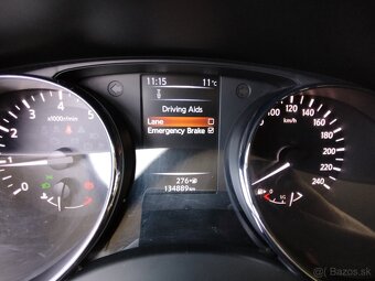 Nissan Qashqai 1,2 DIG-T benzín - 11