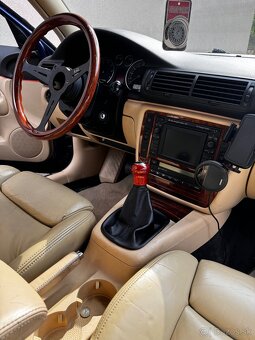 Volkswagen Passat 2,8 highline - 11