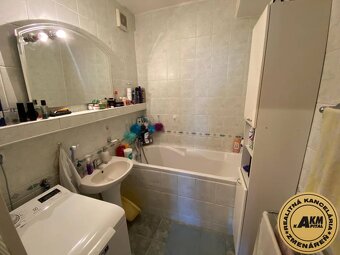 Priestranný 3-izbový tehlový  byt  98 2m   Zvolen-Sekier ZNÍ - 11