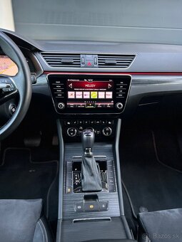 Škoda Superb Combi 2.0 TDI SCR Style DSG - 11