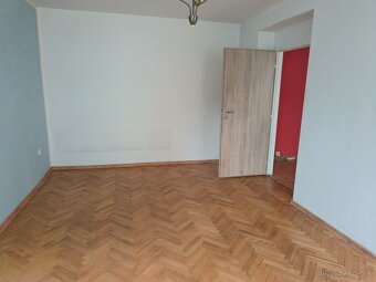 Veľkometrážny 2-izbový byt na predaj, Vrútky - 11