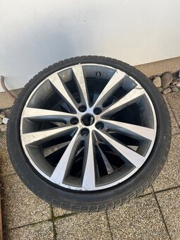 Zimná originál sada Jaguar S diskov “19” napr. na XE a iné - 11