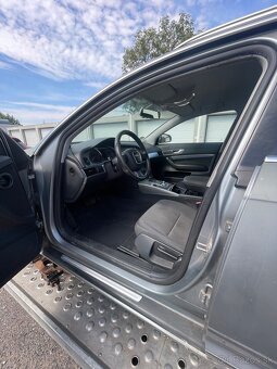 Náhradní díly z vozu Audi A6 4F C6 Avant - 11