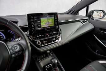 Toyota Corolla Combi 2.0Hybrid 112kW e-CVT GR Sport 10/2020 - 11