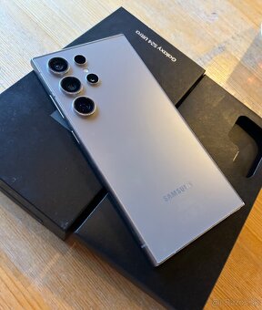 Samsung Galaxy S24 ultra 256GB titanium gray - super stav - 11