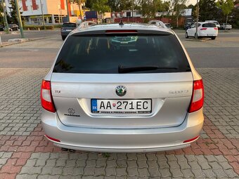 Škoda Superb Combi 2.0 TDI CR 140k Elegance DSG - 11
