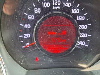 Kia Ceed 1,4 CVVT 74 kW - 11