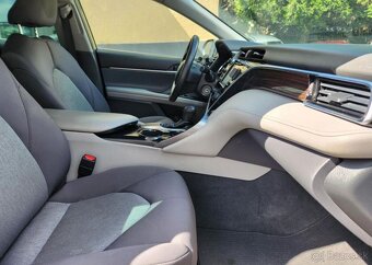 Toyota Camry 2.5-ZÁRUKA-BENZÍN-AUTOMAT - 11