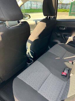 Toyota Yaris 1.3 CVT - 11