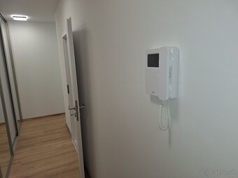 Prenajmem 2 izbový byt v Trnave ulica Včelarska projekt prúd - 11