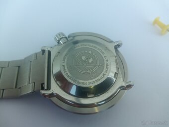 ADDIESDIVE WR300 Automat MY-H5 - 11