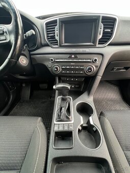 KIA Sportage 2.0 - 11