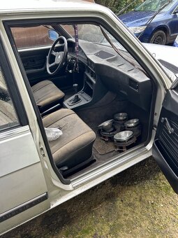 Bmw e28 520i - 11