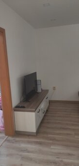 Na predaj 3 izbový byt prerobený na 4 izbový v Seredi. - 11