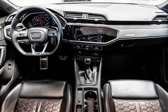Audi RSQ3 - 11