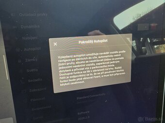 Tesla Model Y Premium Long Range AWD 514PS Fabrická Záruka - 11