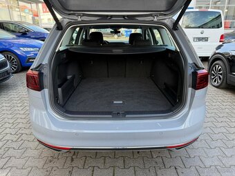 VW Passat GTE Variant 1.4 TSI 160kW DSG - záruka Autodraft - 11