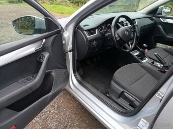 Škoda Octavia III combi - 11