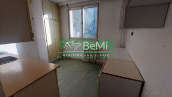 Predaj  4 izbový byt  NItra, pôvodný stav (229-114-JUF) - 11