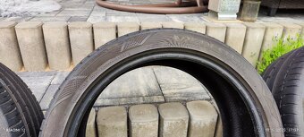 Predám letne pneu 235/40 R19 - 11