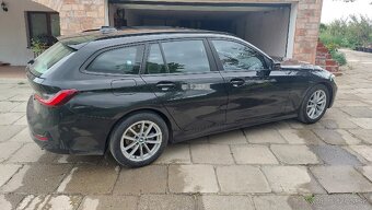 BMW G21 318d 15980eur (bez DPH) - 11