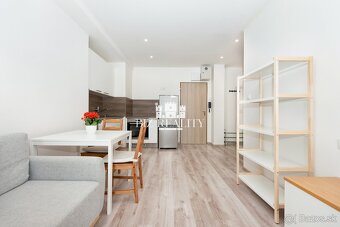 NA PREDAJ | 2 garsónka 34m2 |komplet rekonštrukcia| Trenčín - 11