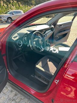 Alfa Romeo Stelvio 2.0 - 11