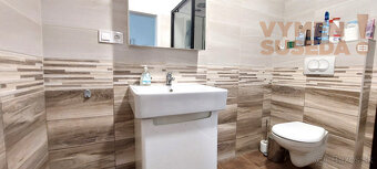 VYMEŇ SUSEDA - VÝNIMOČNÝ 4 IZB. KOMPLETNE ZARIADENÝ RODINNÝ - 11