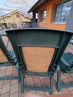 Predám 4 ks záhradné polohovatelne stoličky.... - 11