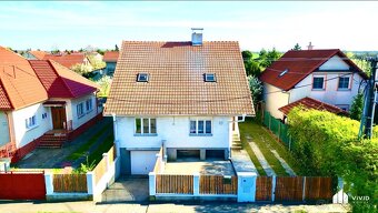 Vedľa seba 2 domy, 2 pozemky, jedinečná príležitosť: 2045 m² - 11