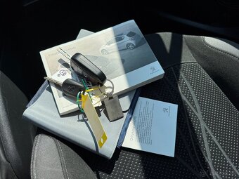 Peugeot 208 1.4 Vti Allure - 11