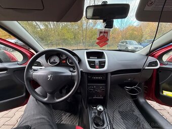 Peugeot 207 1.4 i - 11